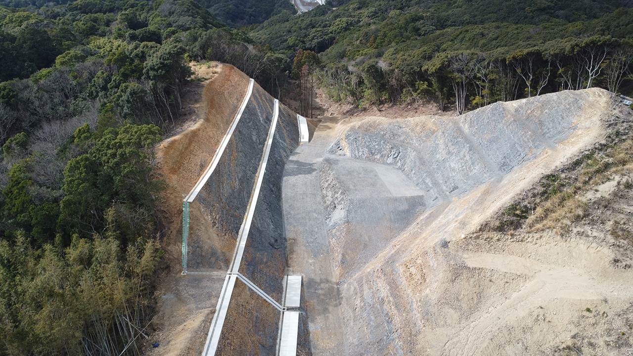 すさみ串本道路高富中地区改良工事