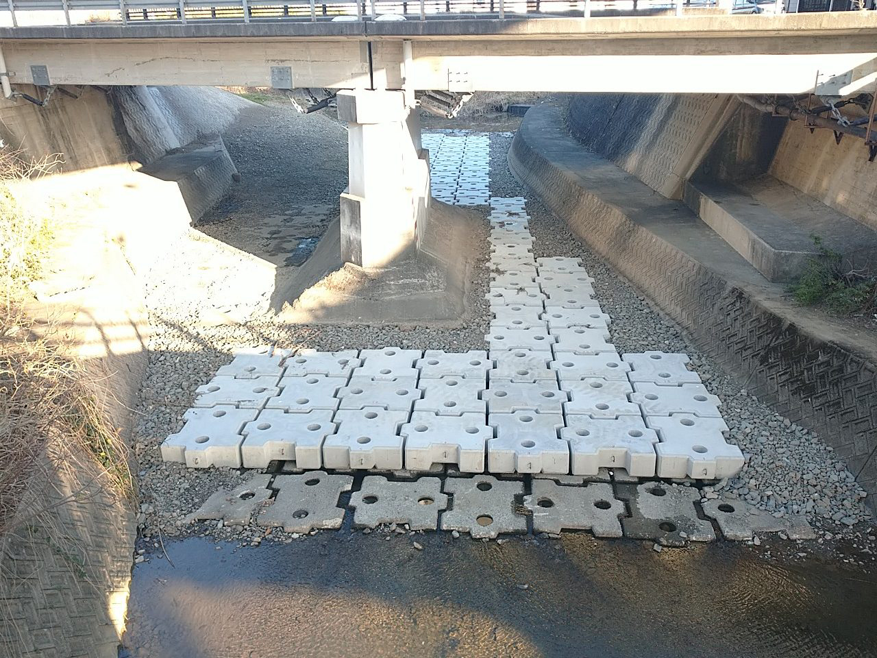 管内橋梁補強他工事（橋梁補修）
