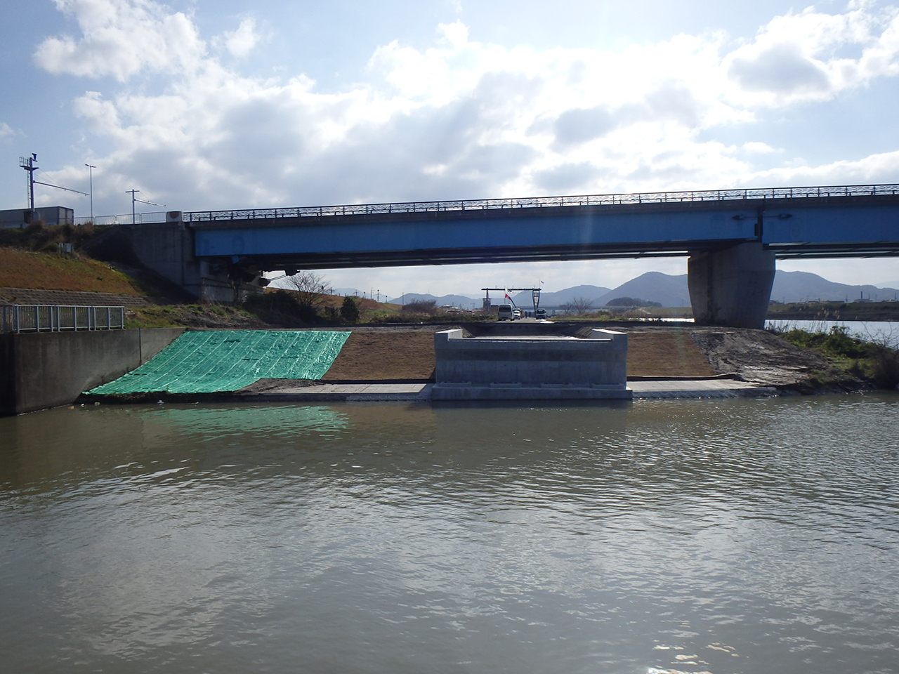 紀の川緊急河川敷道路千手川橋梁他下部工事