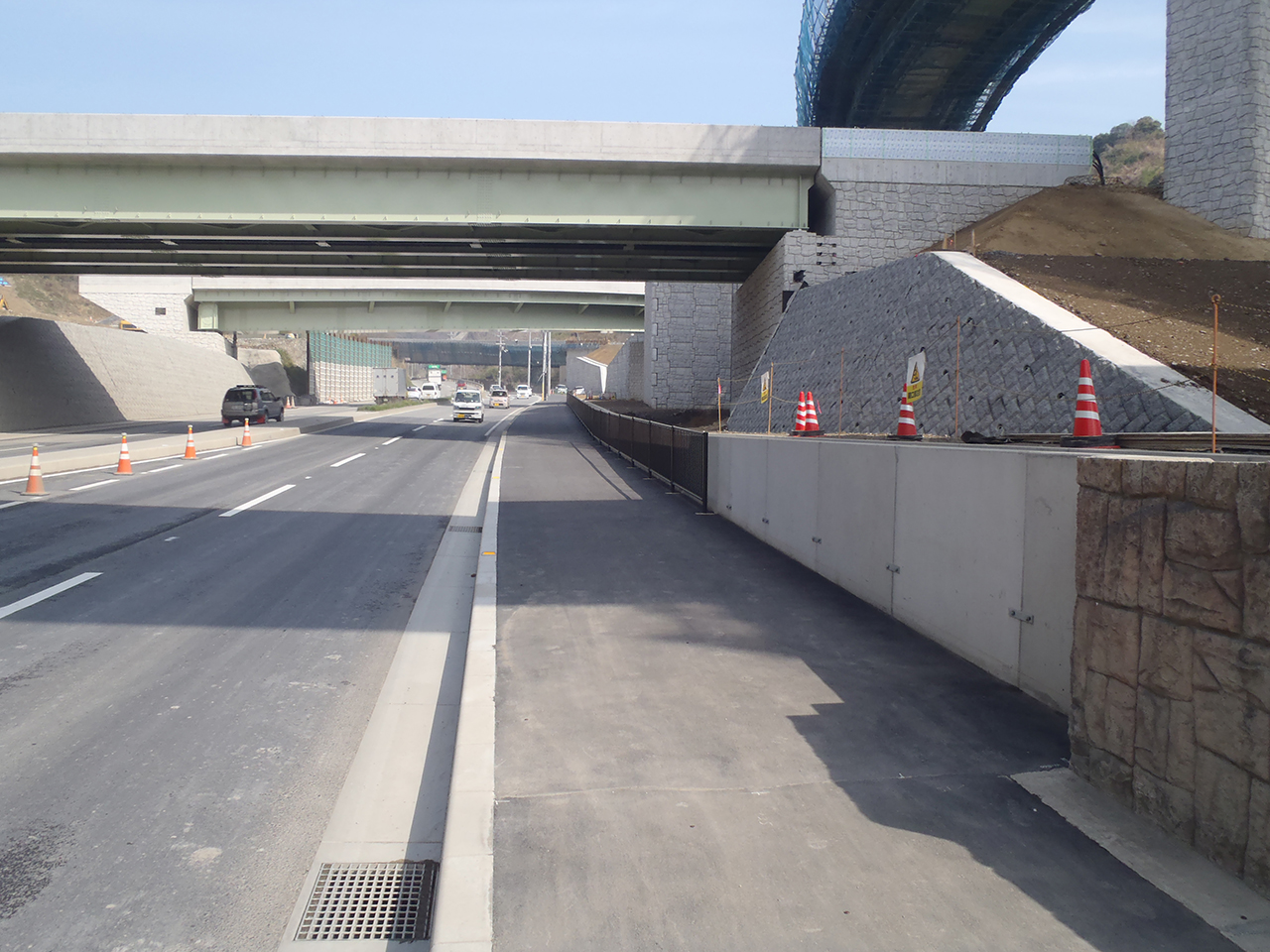 紀北西道路岩出IC・Bランプ他改良工事