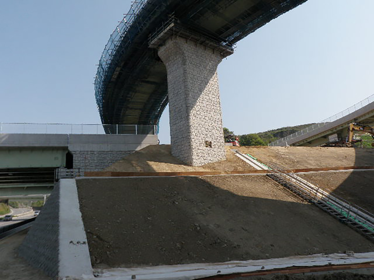 紀北西道路岩出IC・Bランプ他改良工事