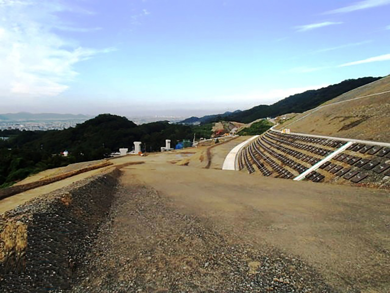 紀北西道路岩出IC本線東部北改良工事