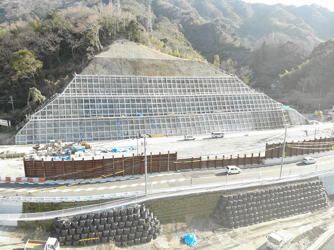 冷水拡幅藤白トンネル撤去工事