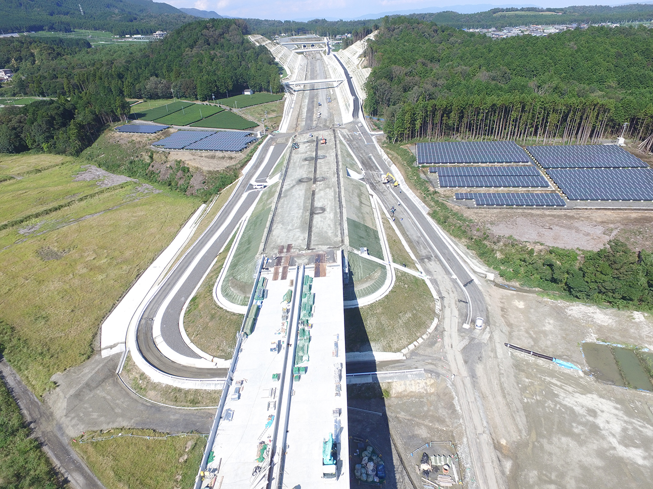 新名神高速道路水沢南工事