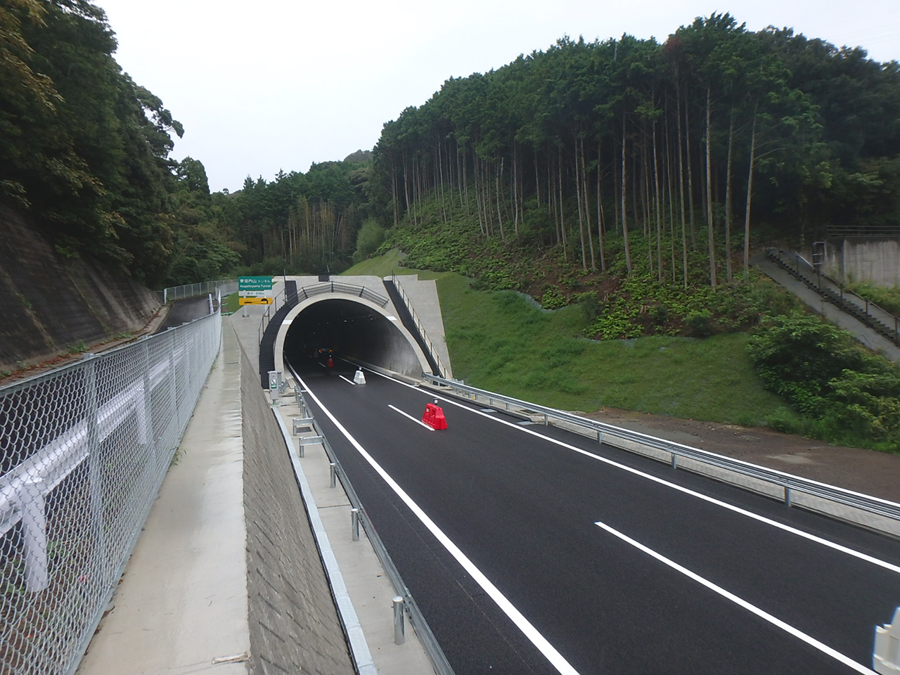 阪和自動車道青垣内トンネル工事