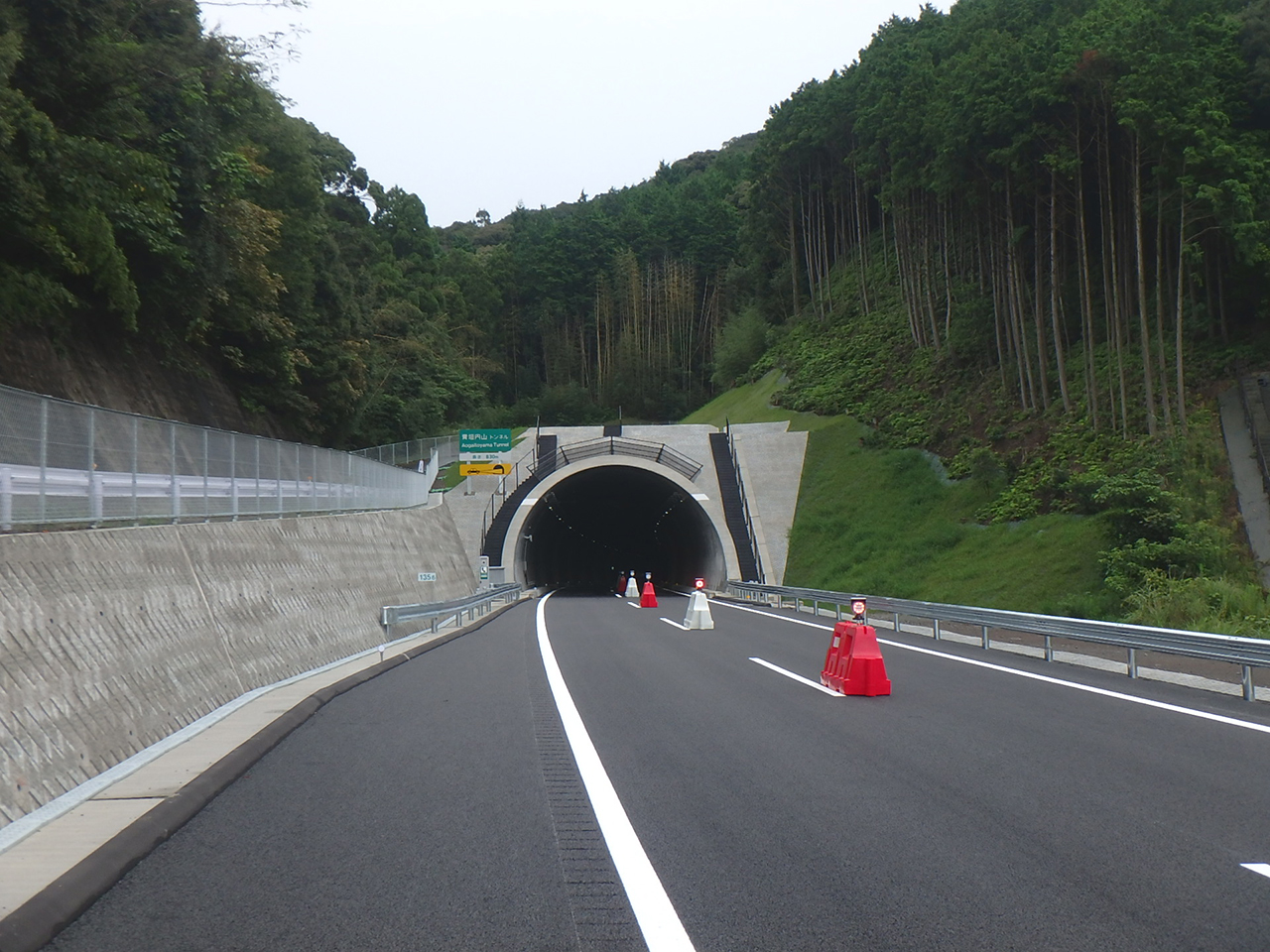 阪和自動車道青垣内トンネル工事